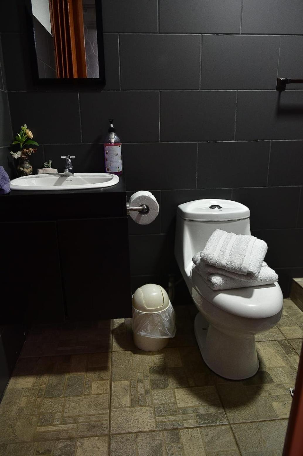 Epimoni Appartement Poas Buitenkant foto
